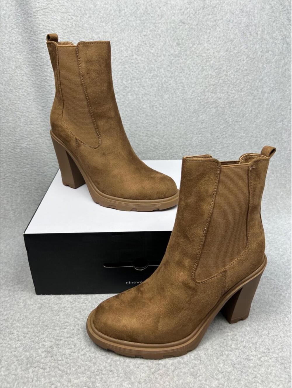90s Nine West Chelsea Chucky Platform Heel Booties Womens 9.5 Faux Suede Pullon
